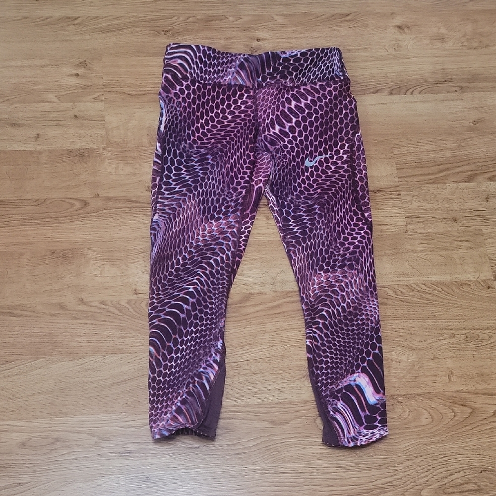 Nike Maroon And Pink Patterned Cropped Leggings Size S
